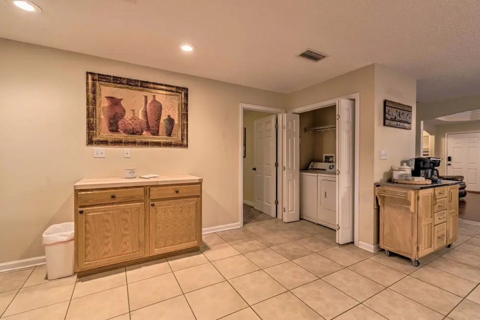 'honey's Hideout' < 1 Mile to River Access!