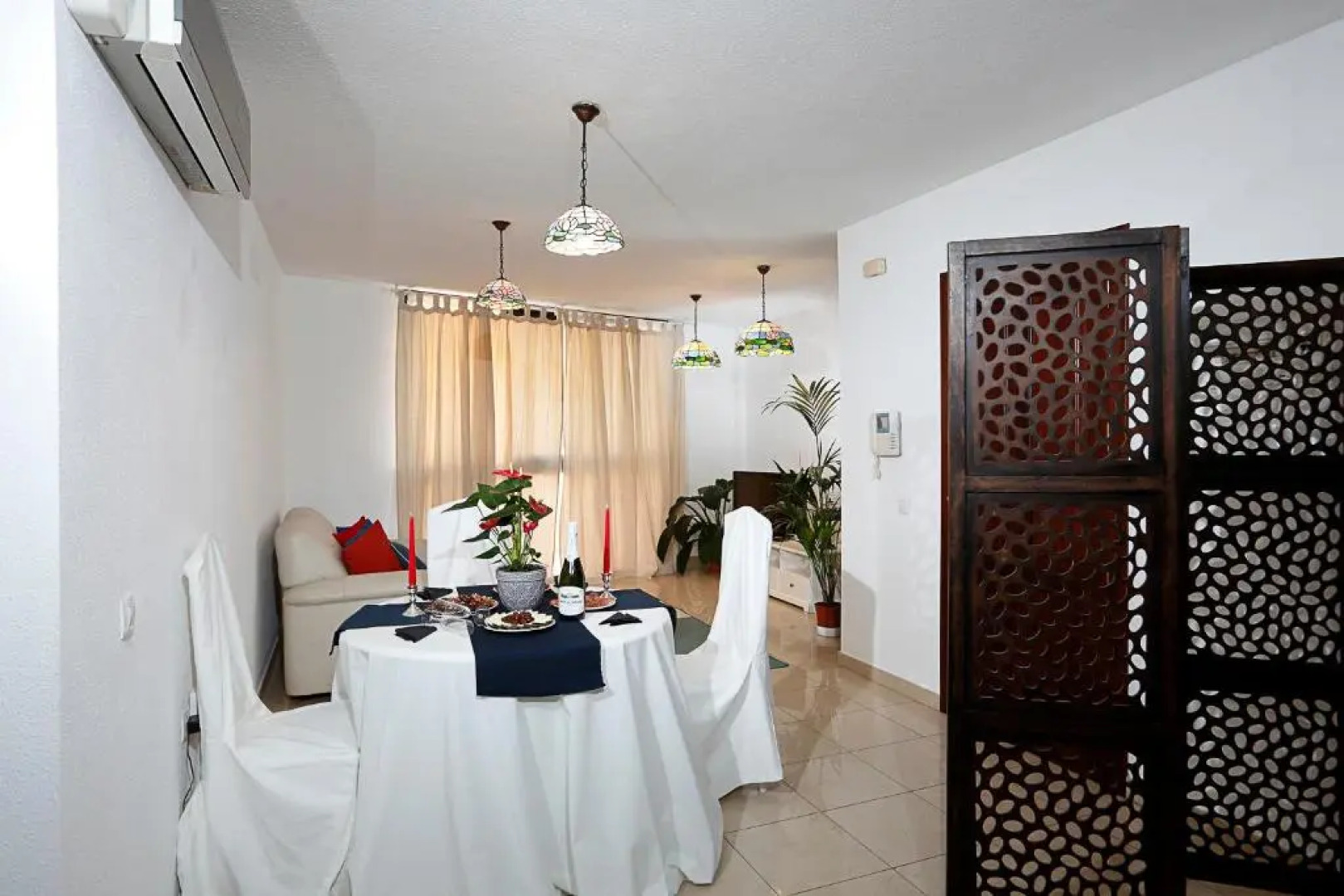 Apartamento Frente Al Puerto de Candelaria a 20 Metros de la Playa.