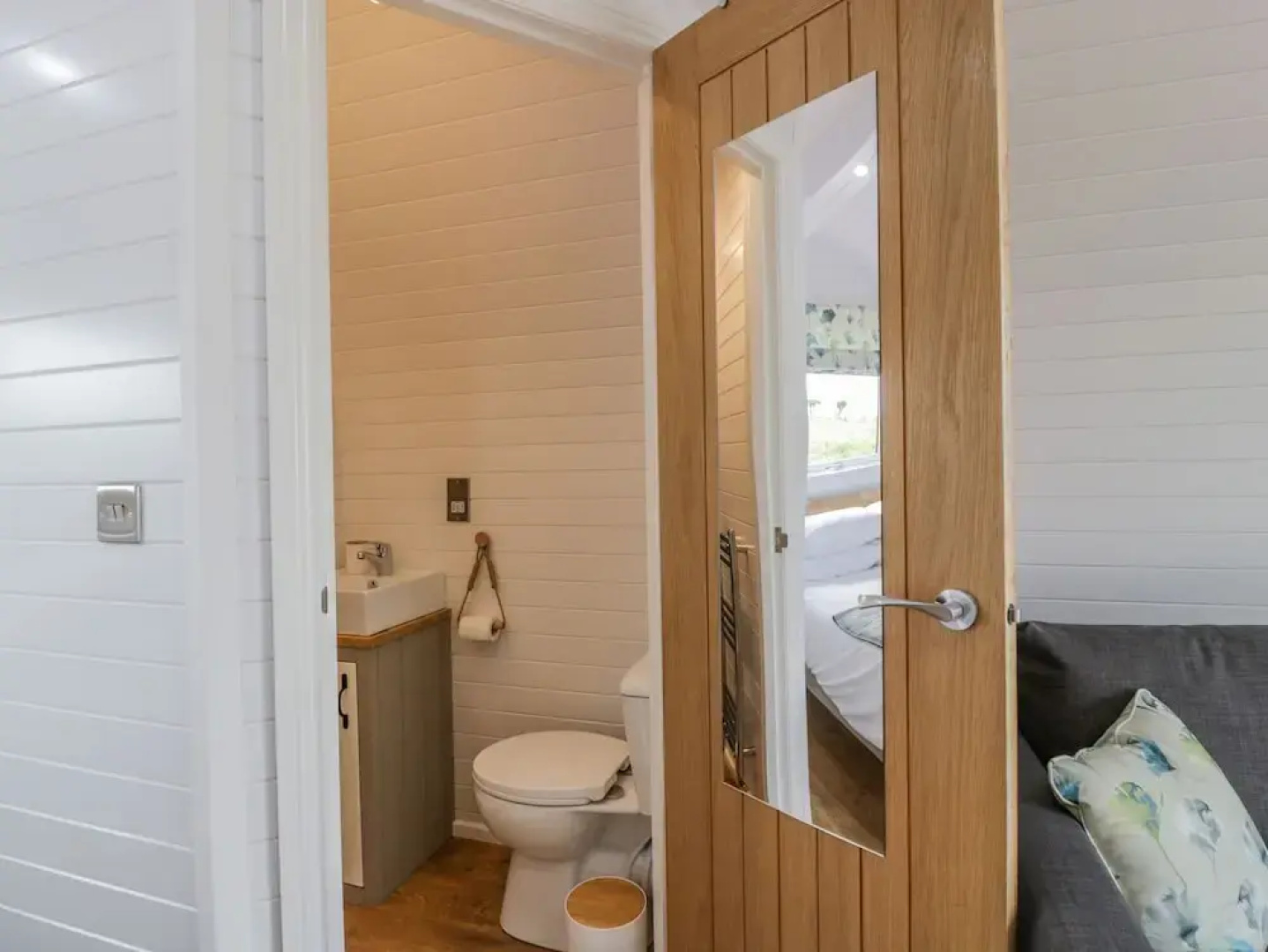Laird Lodge 2