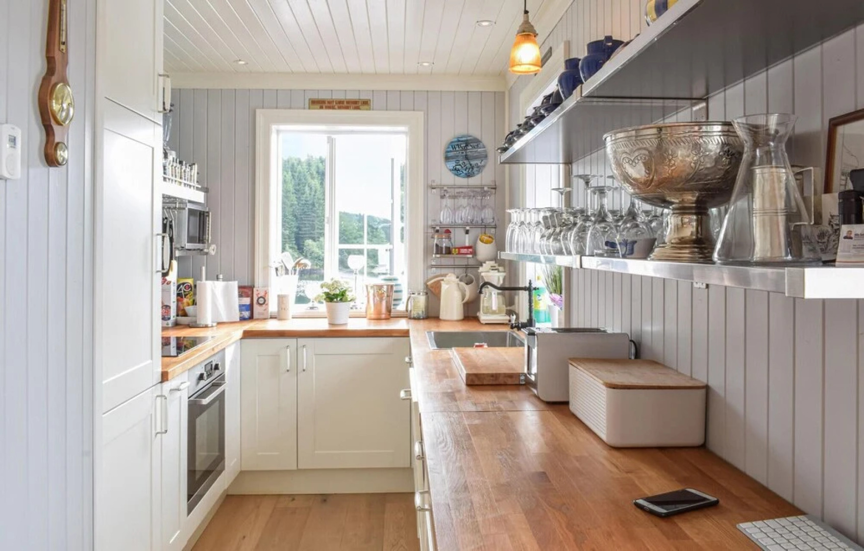 Nice Home in Os With 3 Bedrooms and Wifi