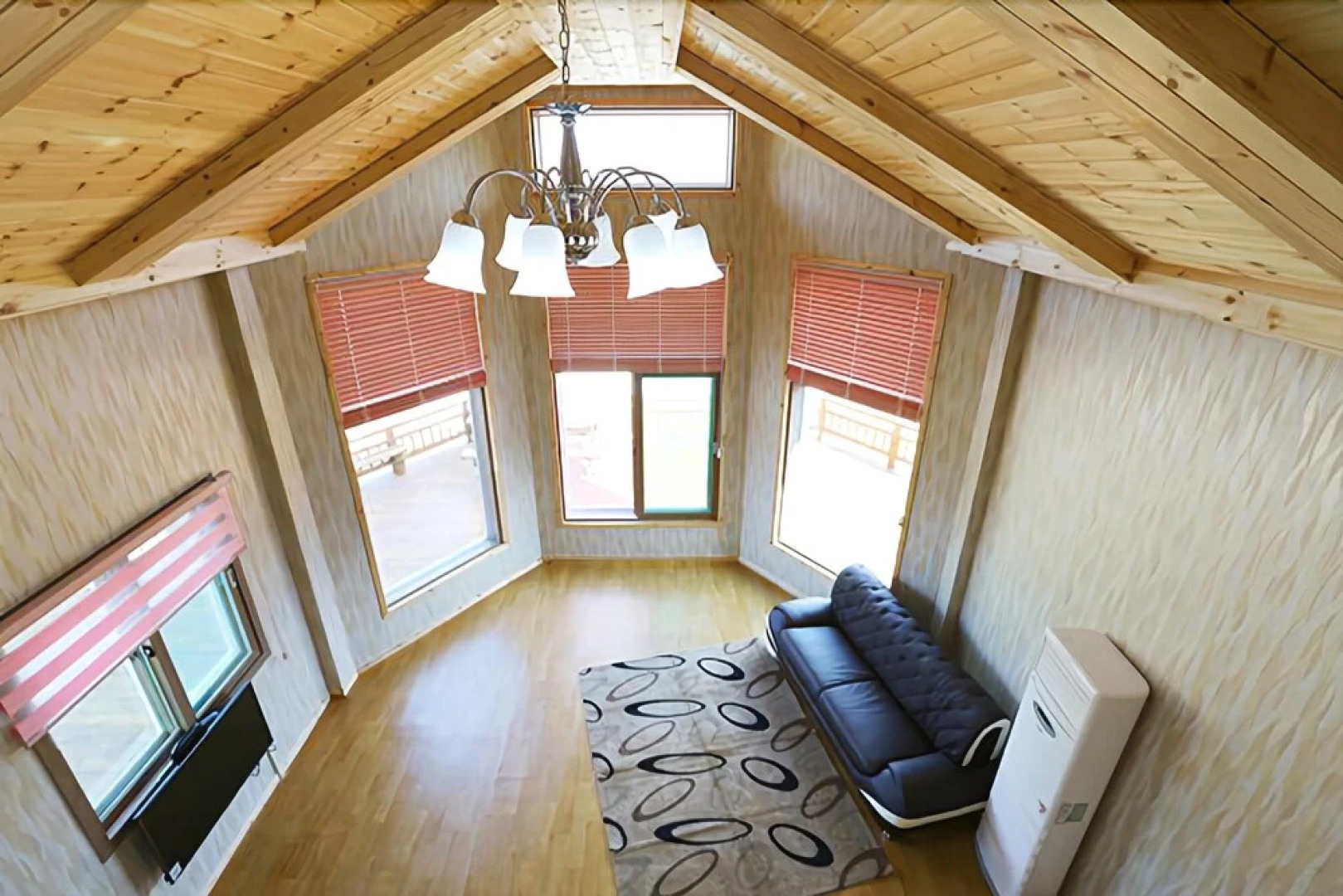 Jindo Sansaesori Pension