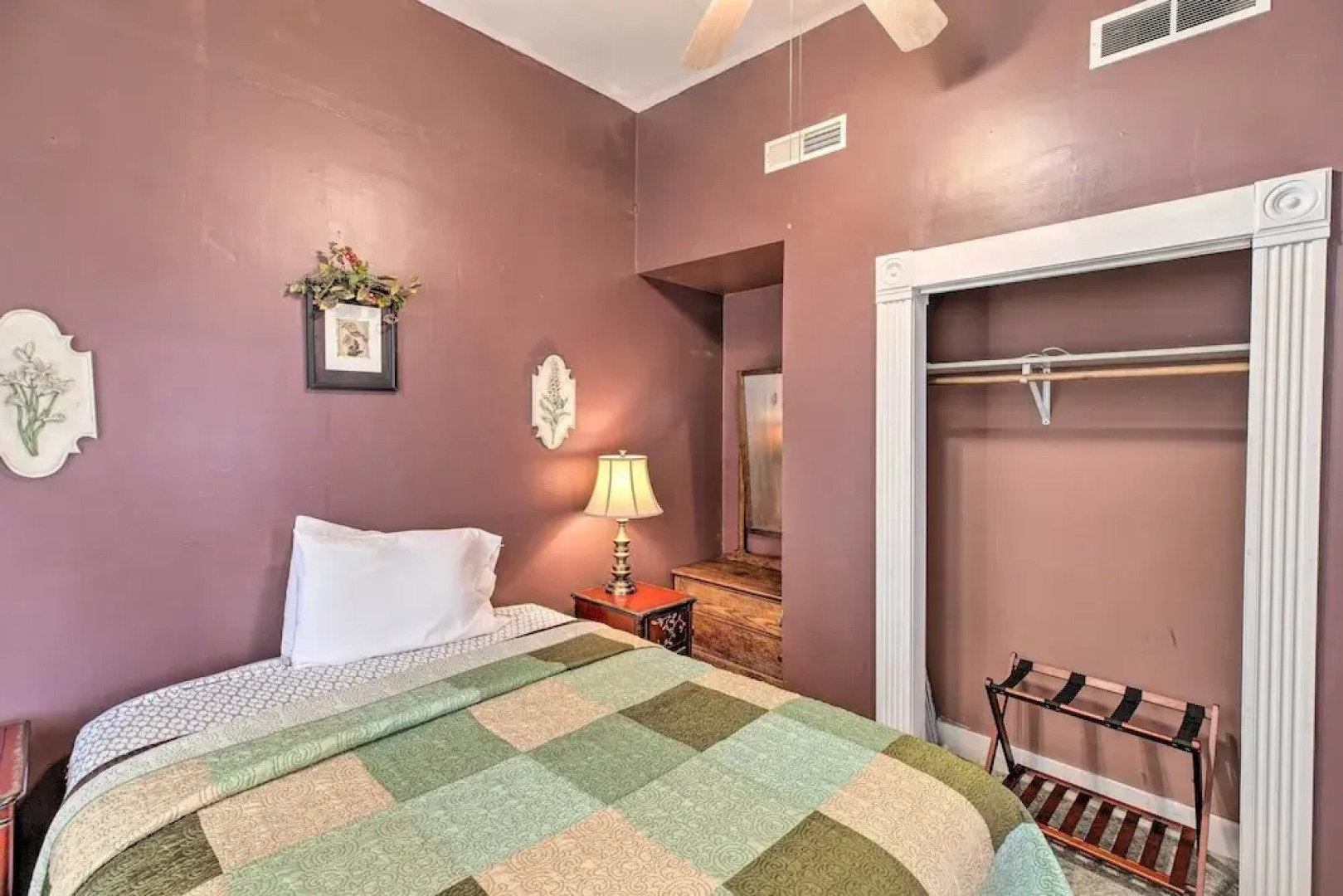 Pet-friendly Apt: Walk to Missouri River!