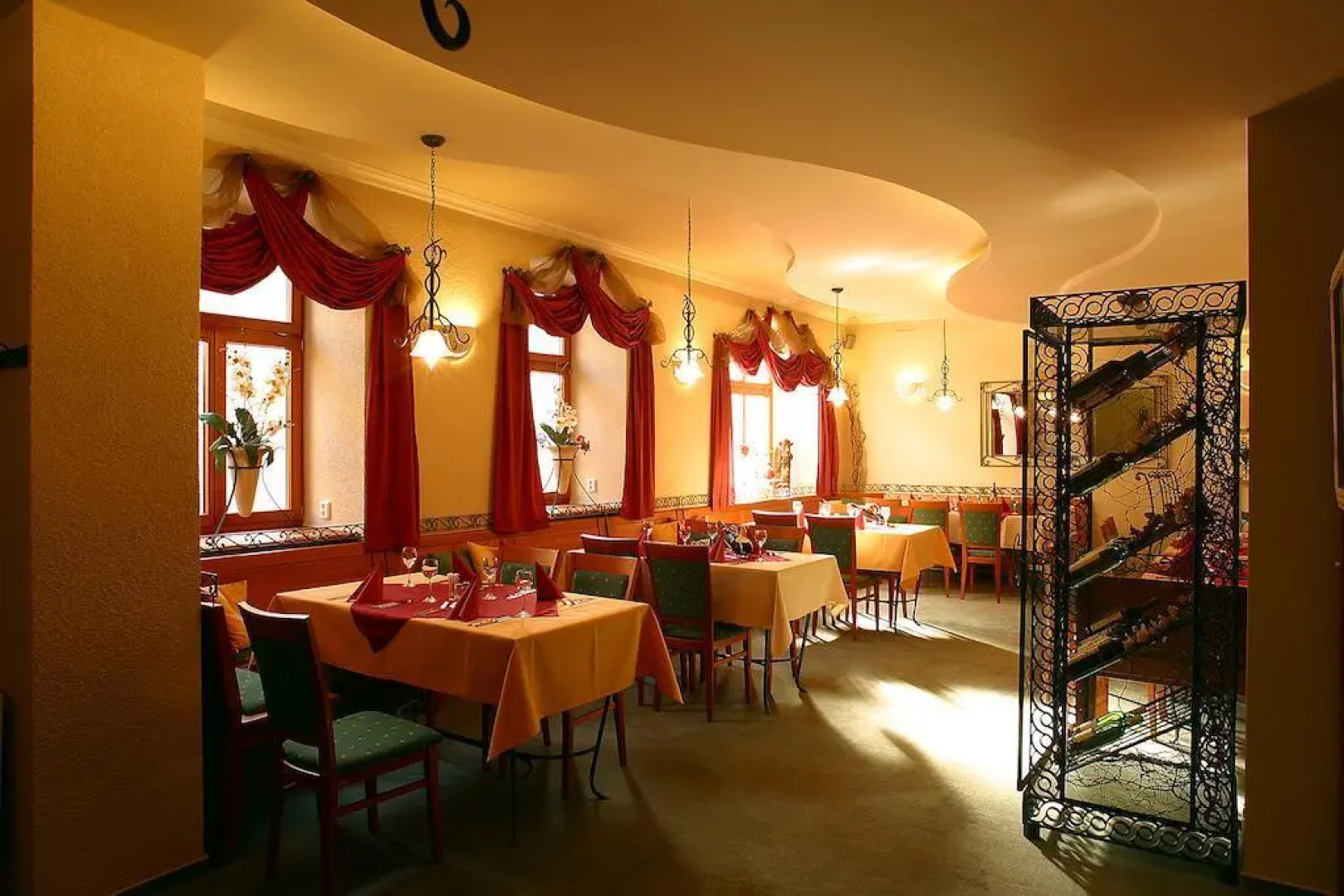 Euro Hostel