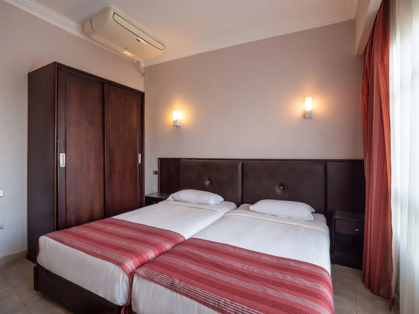 Sunny Days Mirette Family Resort