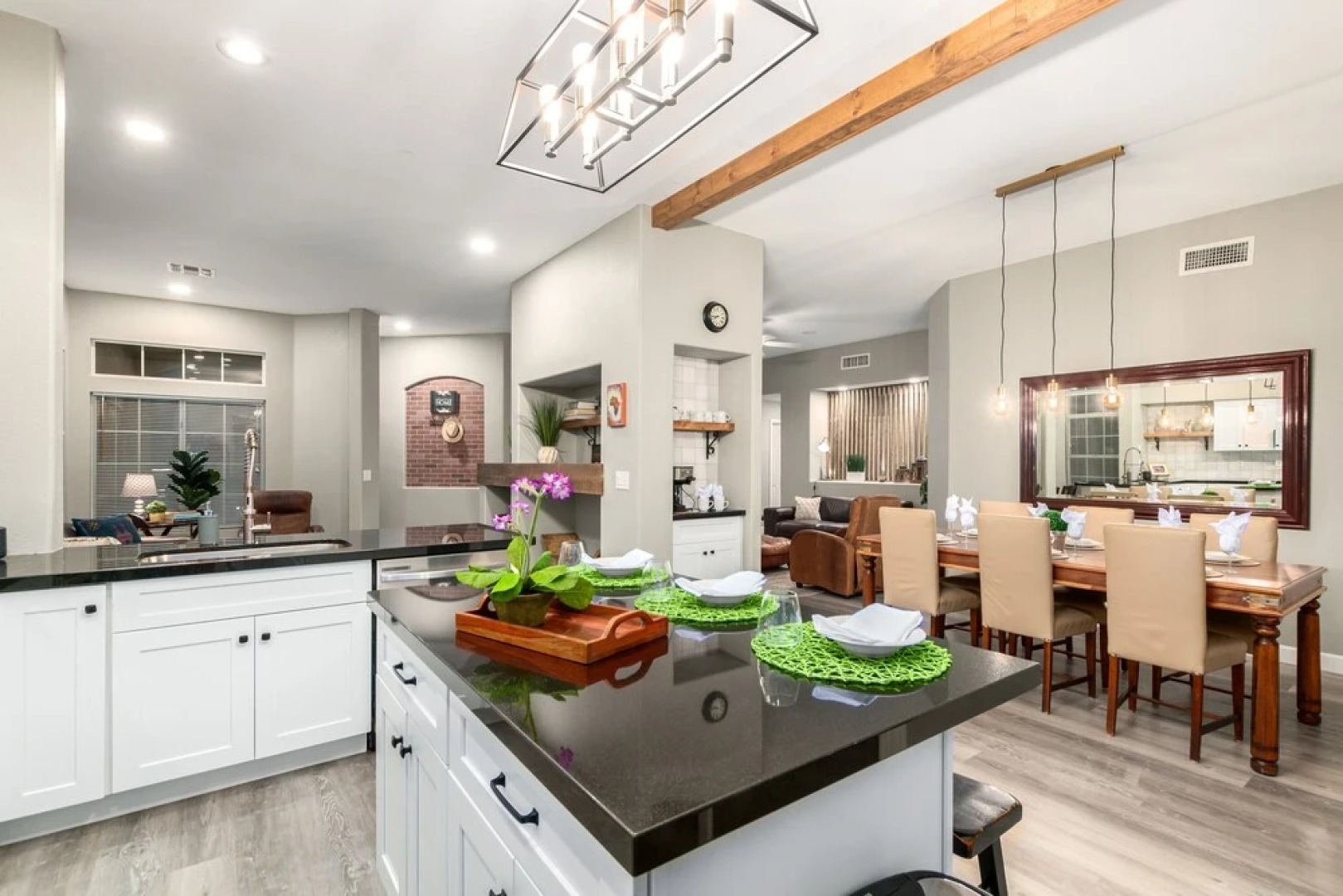 Ivanhoe Gilbert 3 Bedroom Home by RedAwning