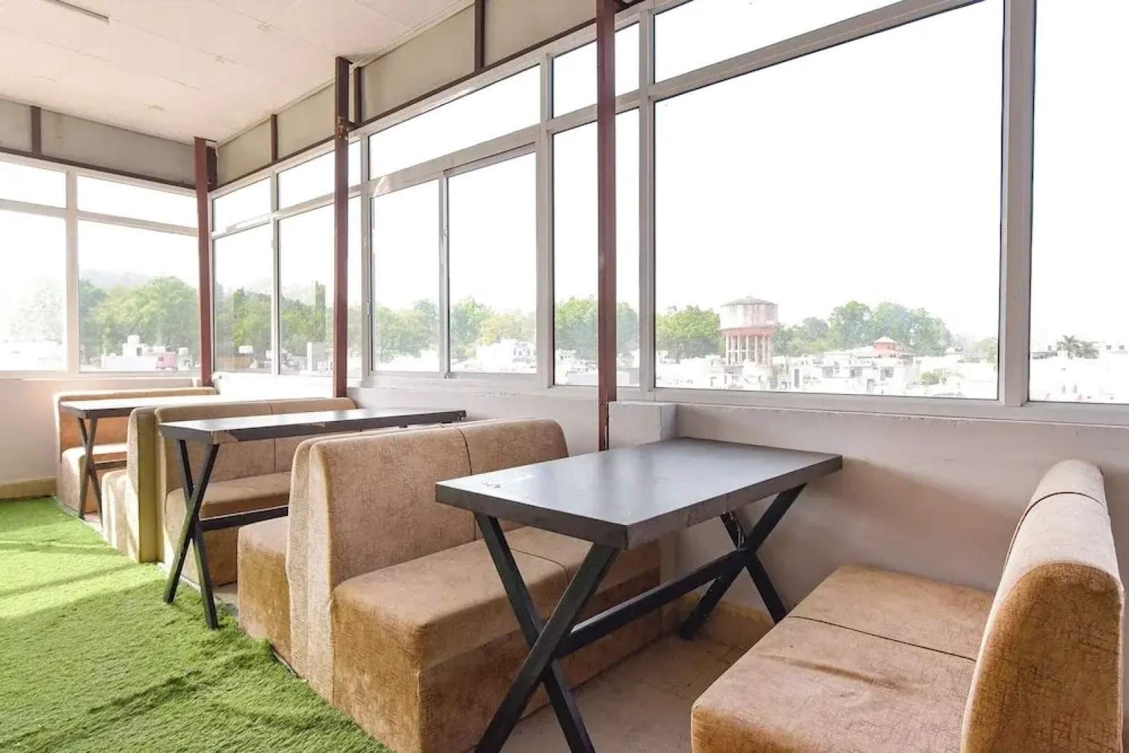 Fabhotel Nakshatra Palace