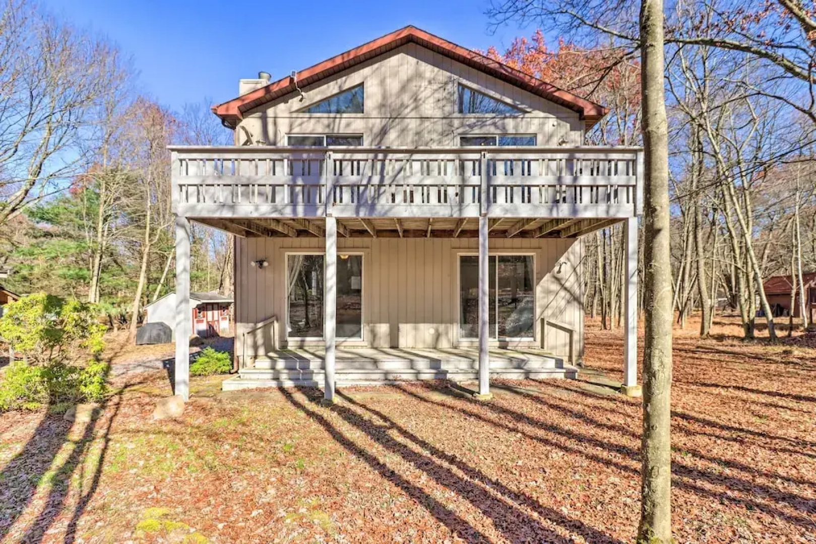 Hike & Swim: Family Home in Albrightsville!