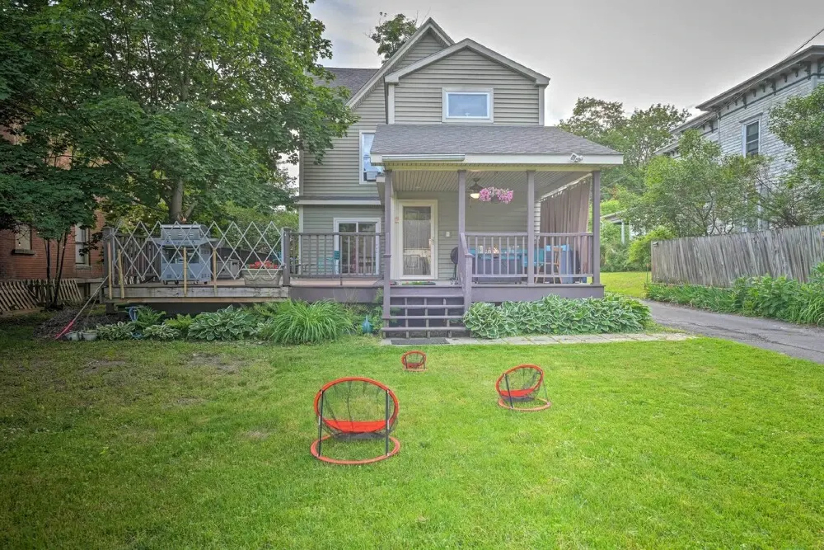 Quiet Oneonta Home - Walk to Historic Dtwn!