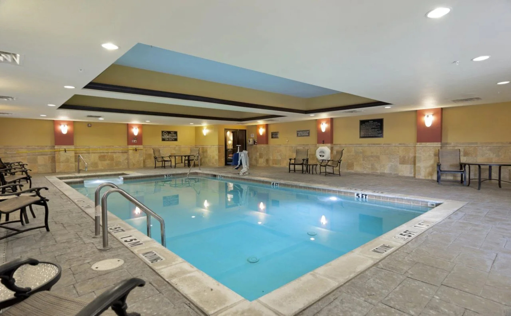 Holiday Inn Express Hotel & Suites DFW West - Hurst by IHG