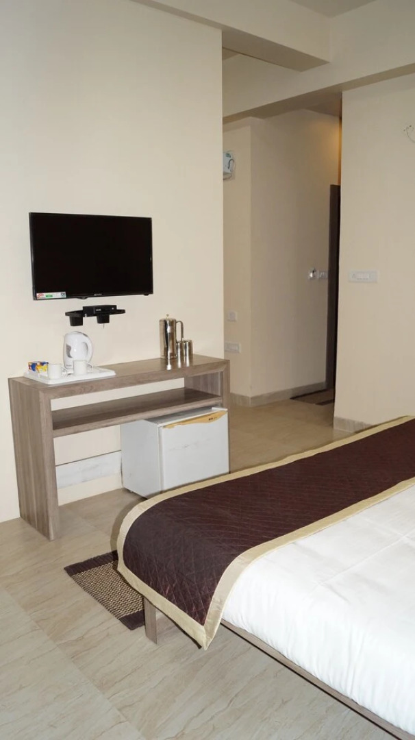 RnB ShantiNiketan, Salasar