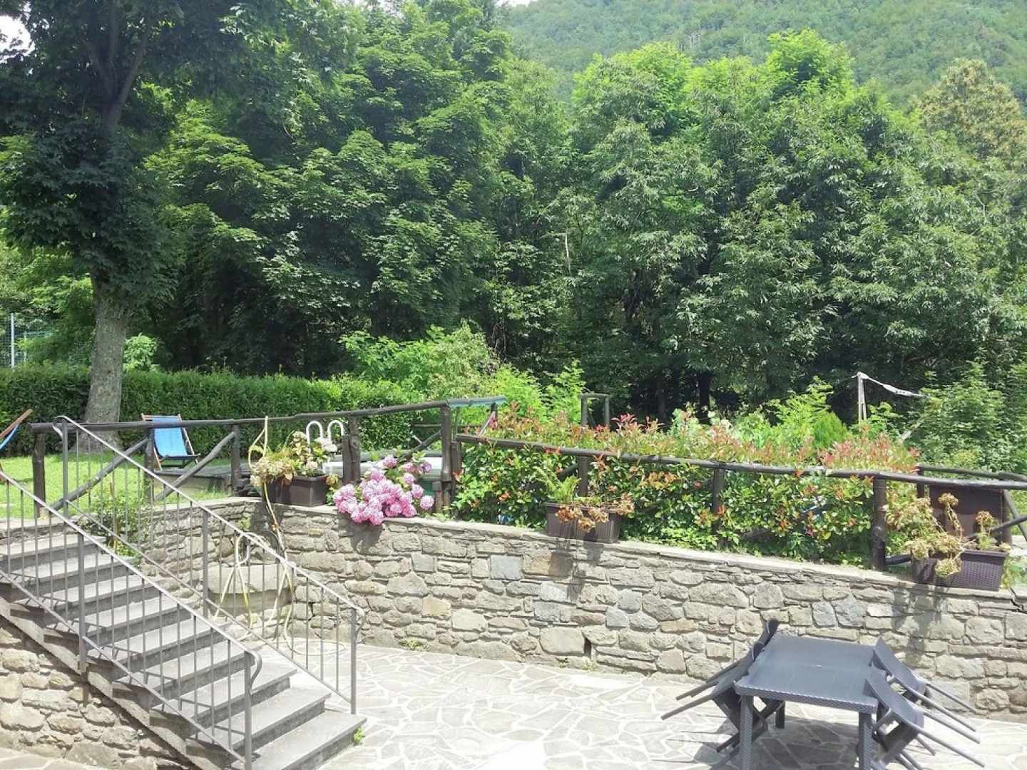 Refreshing Holiday Home With Pool, Garden, Tennis Court, BBQ