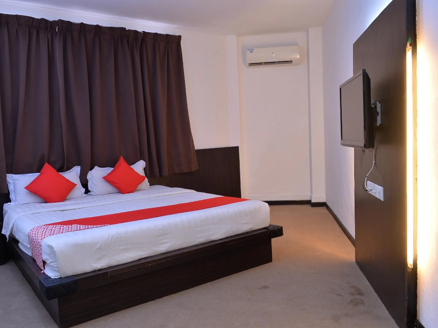 OYO 43960 Laksamana Executive & Boutique Hotel