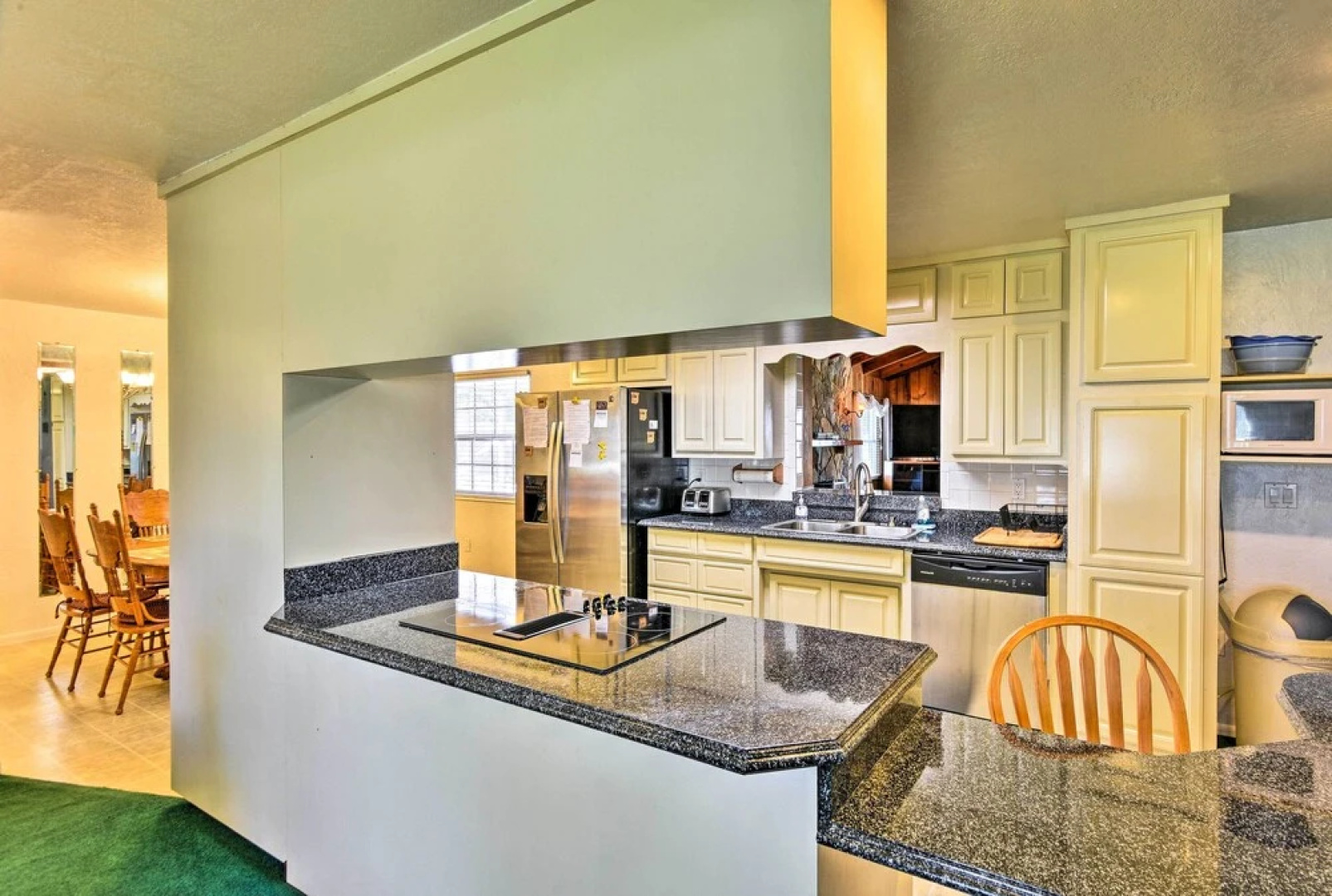 Sandford Vacation Rental Near Airport & Lake!