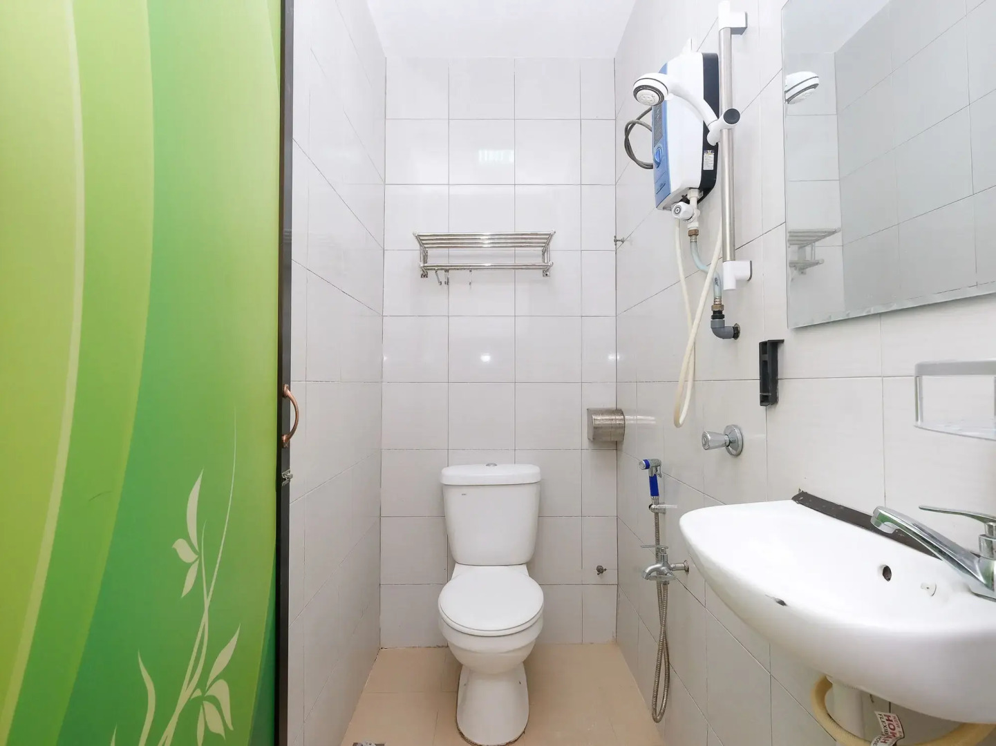 OYO 850 Gold Star Hotel