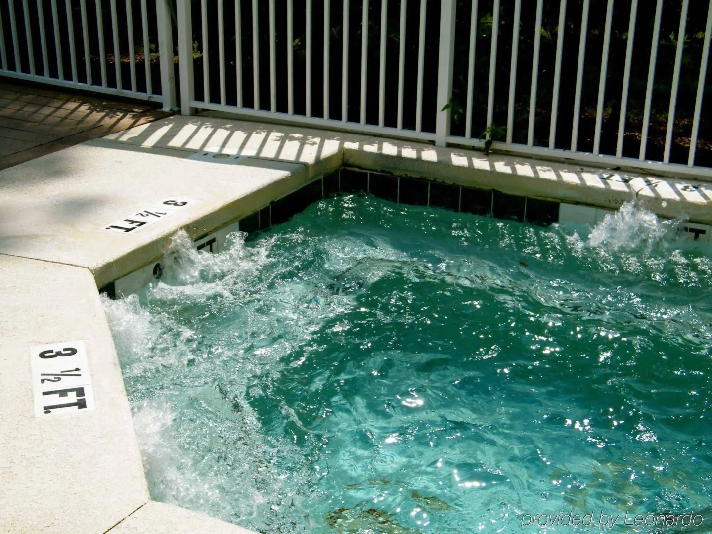 Palmera Inn and Suites