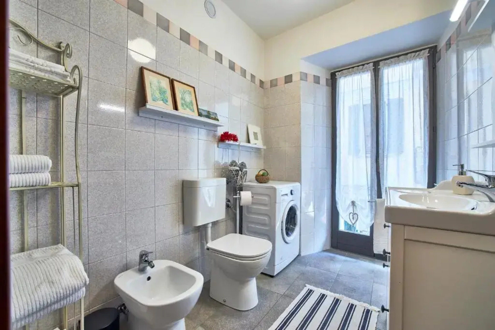 Bella Omegna Apartments