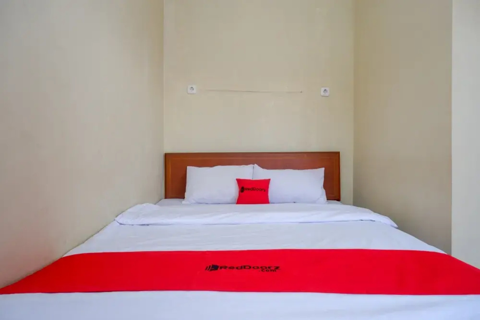 RedDoorz near Terminal Mendolo Wonosobo