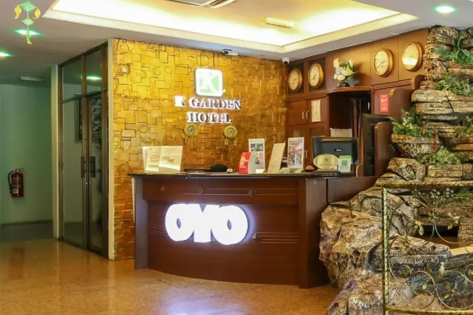 OYO 90134 K Garden Hotel
