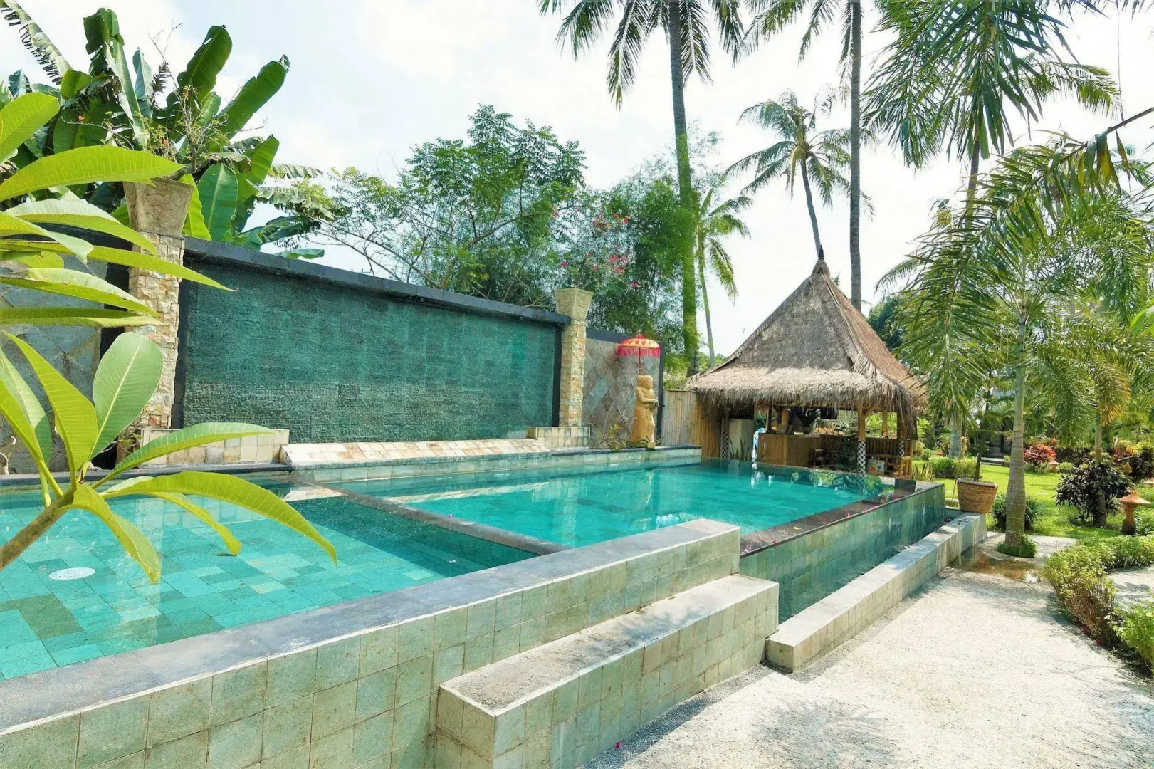 ZEN Rooms Lombok Raya Senggigi