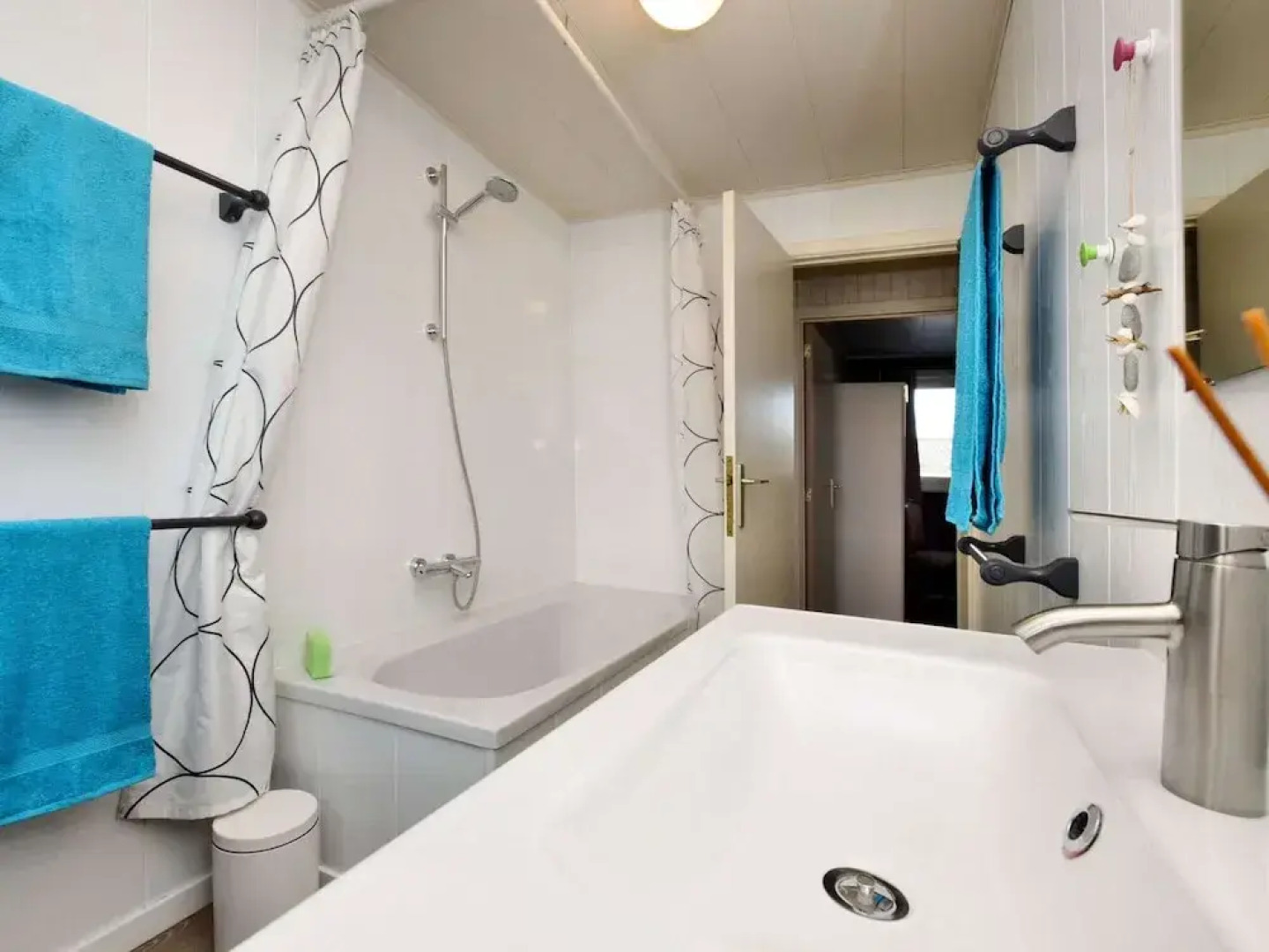 Family Retreat With Garden