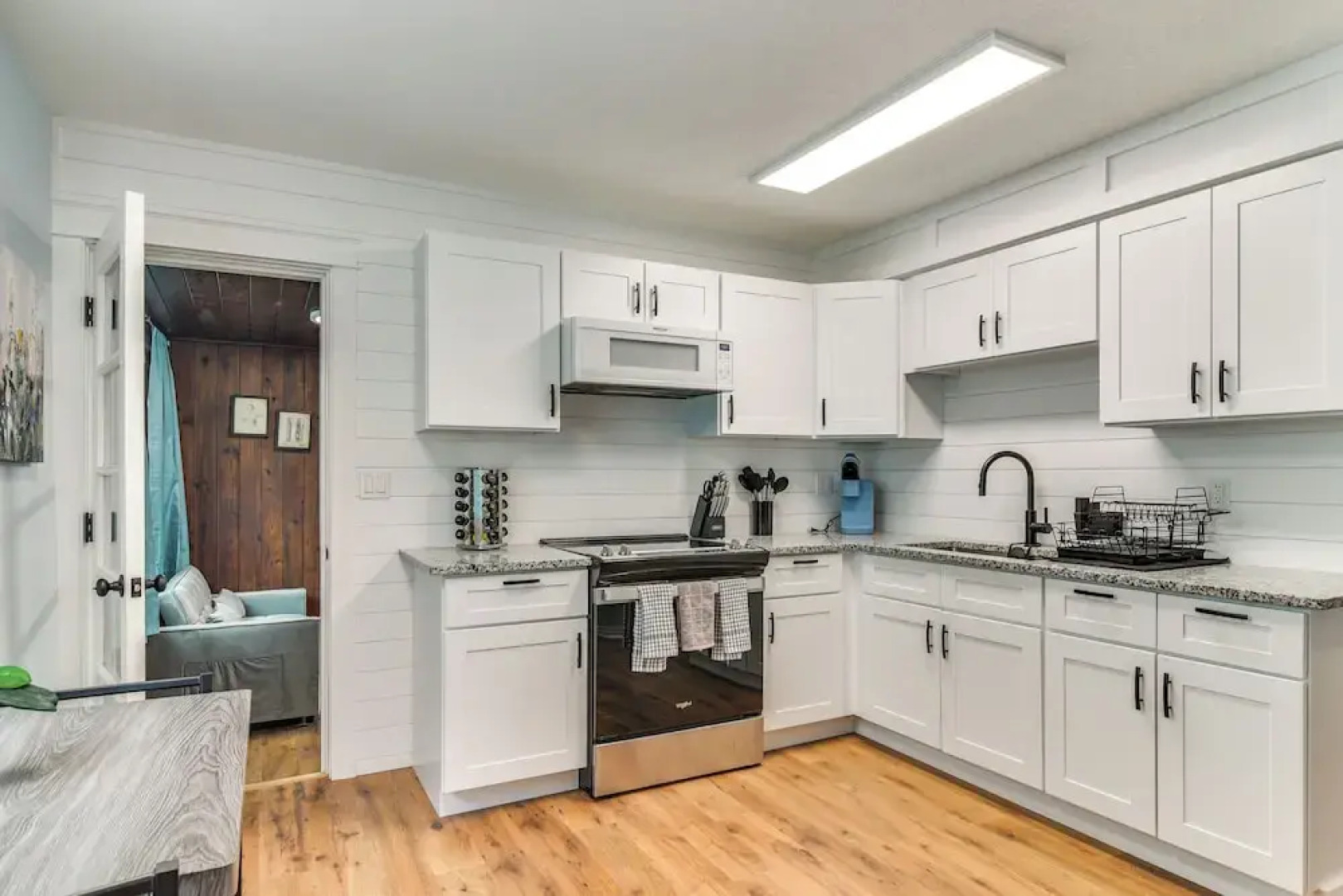 Pinellas Park Home: Swim, Golf, Grill & More!