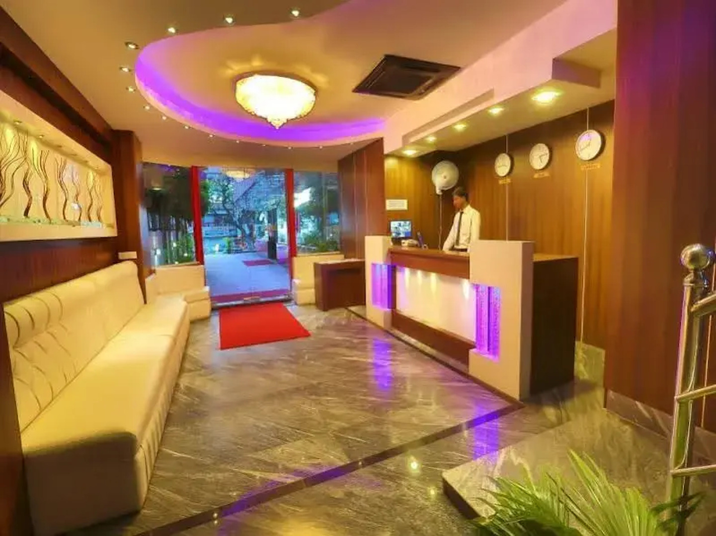 Abs International Hotel