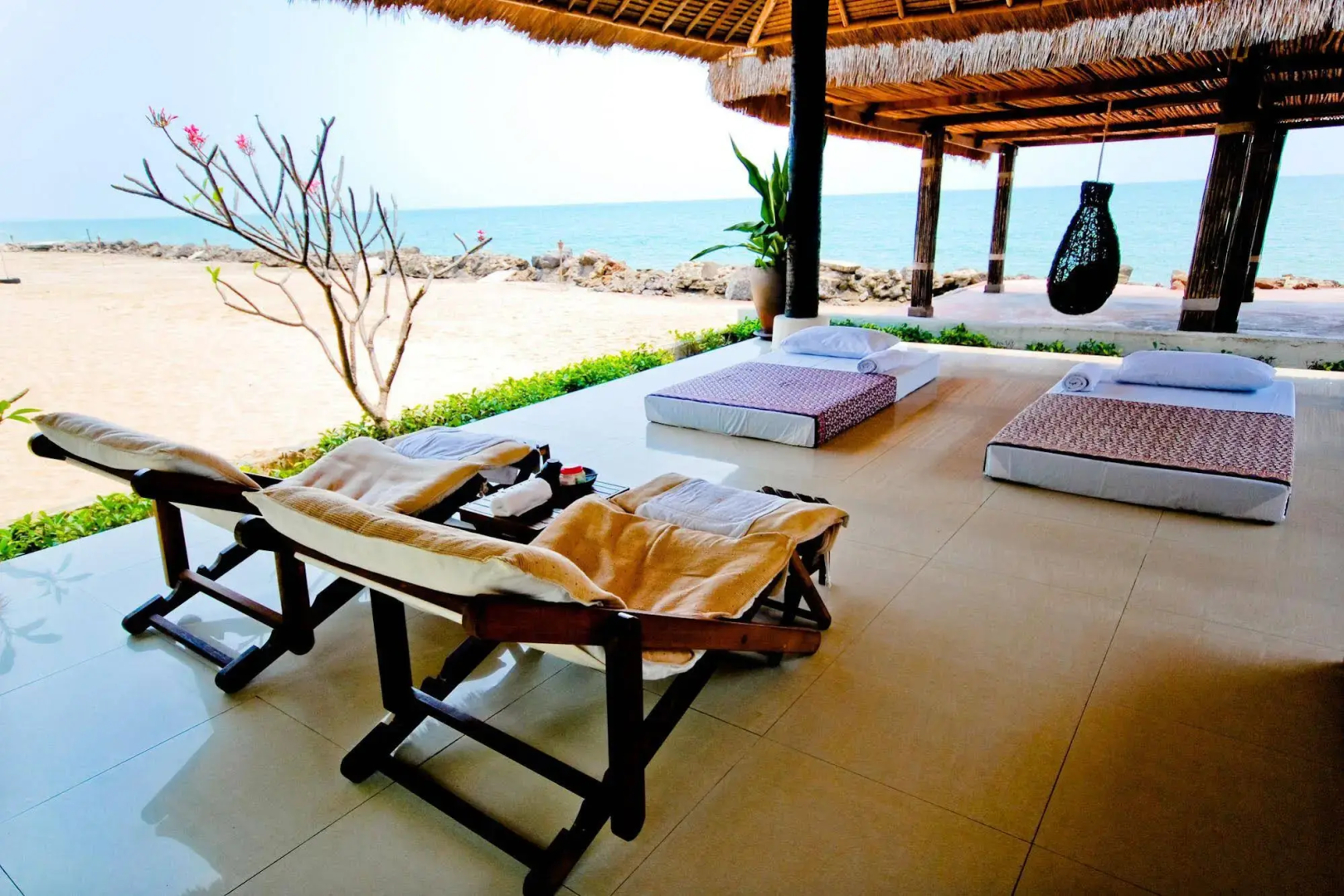 Puktien Cabana Beach Resort & Residence