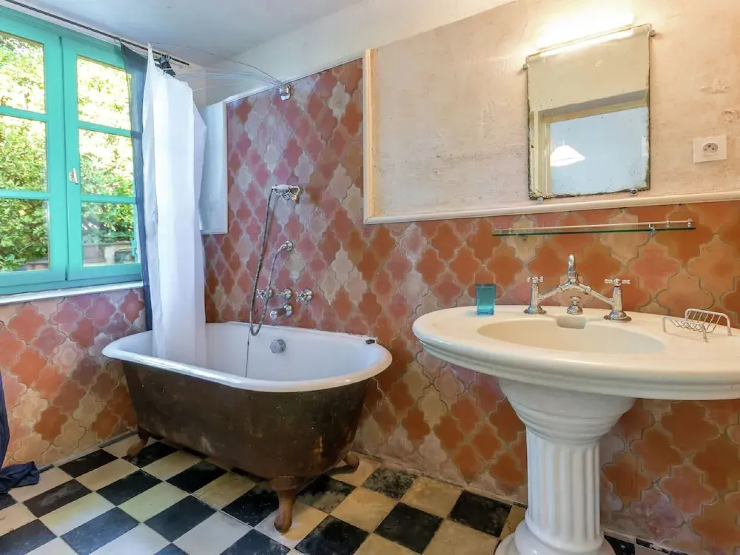 Beautiful Villa in Rayol-Canadel-sur-Mer near Sea