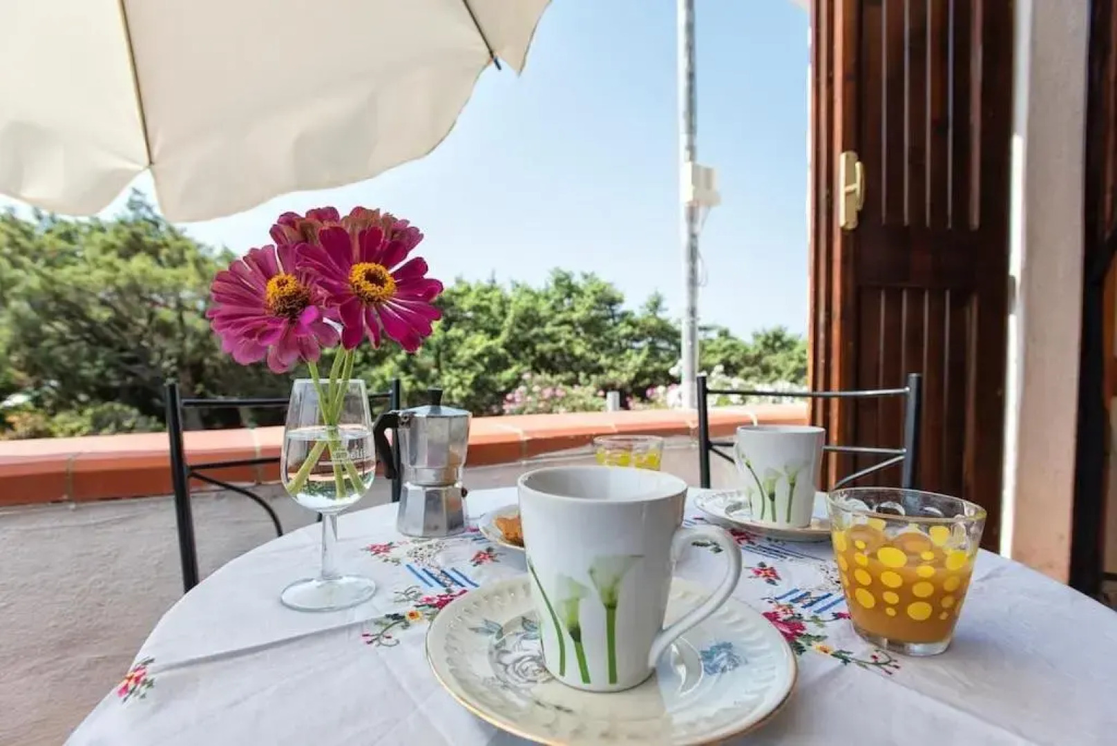 Villa Eden Beach per 8 persone a 50 metri dalla spiaggia con giardino