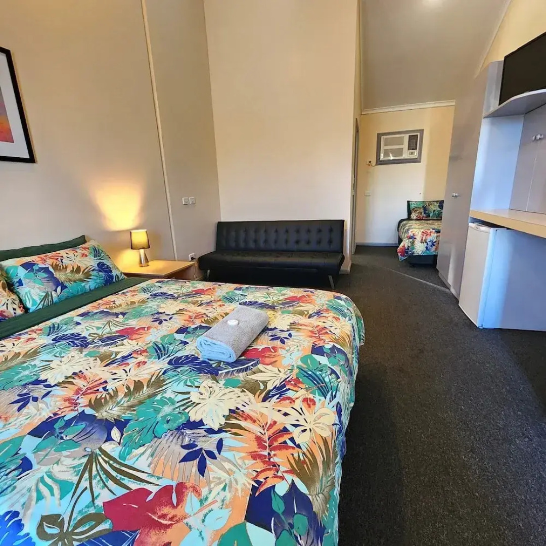 Wentworth Central Motor Inn