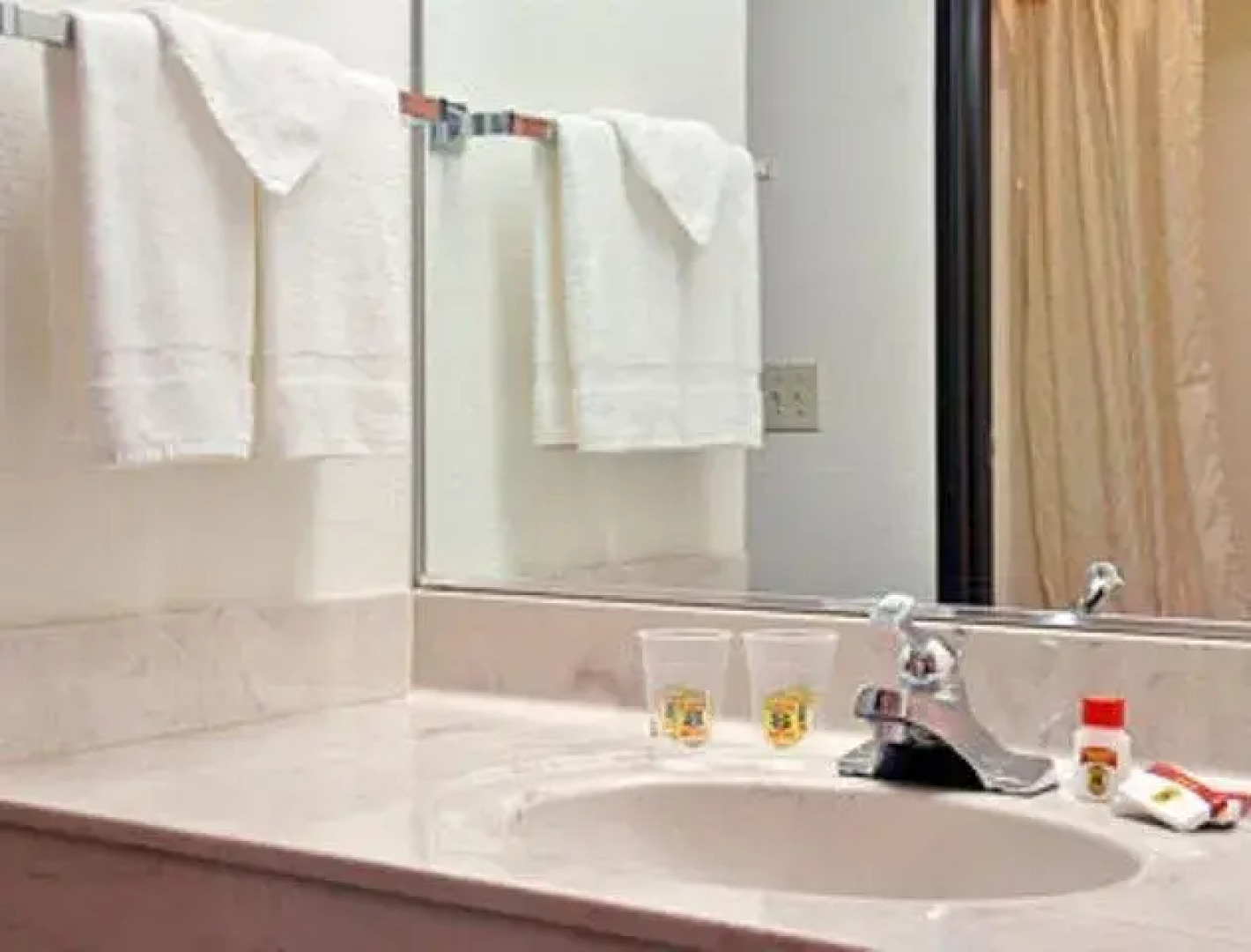 Super 8 Motel - Martinsville