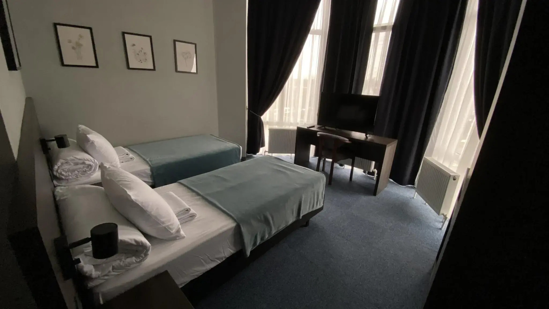 Vertical (ex. Without a title)