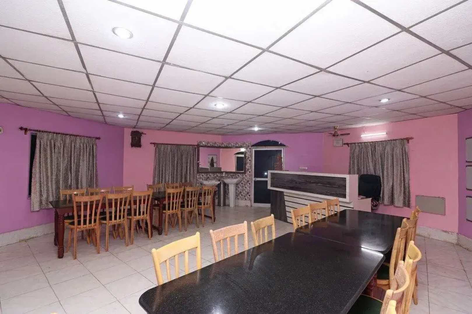 OYO 17122 Liv Sea Valley