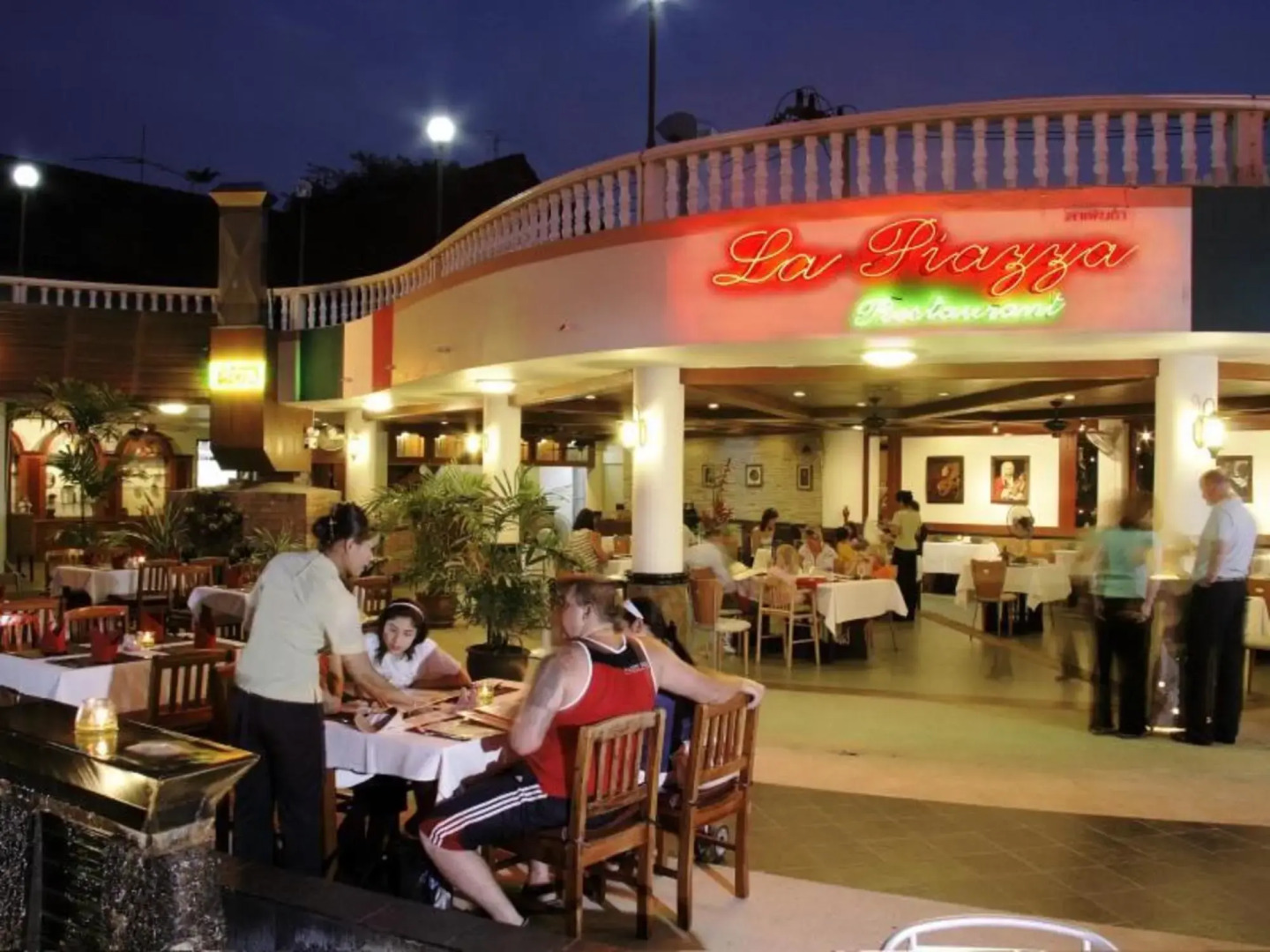 Thara Patong Beach Resort & Spa