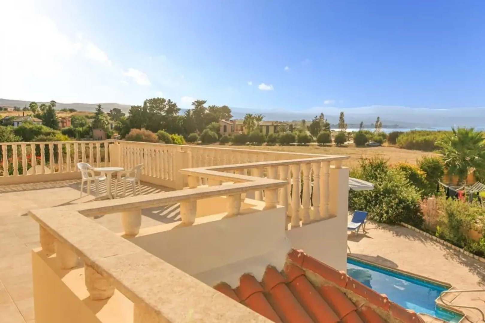 Hector Beach Villa Large Private Pool Walk to Beach Sea Views A C Wifi Car Not Required - 2111