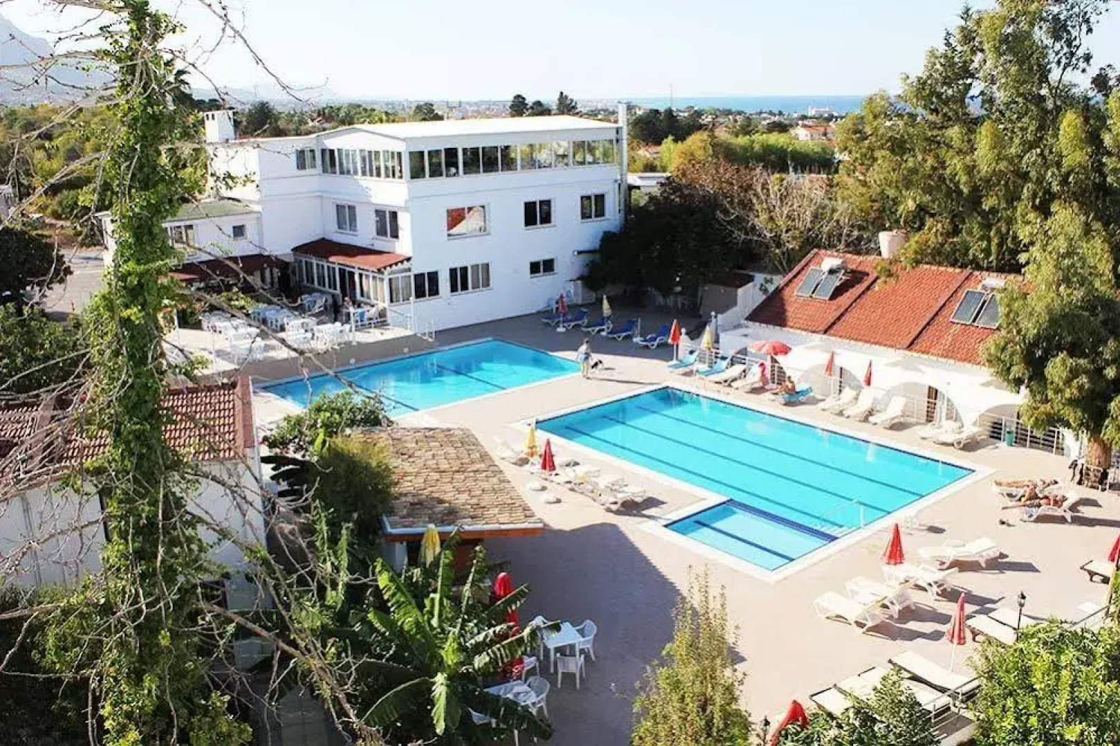 Holiday Village Rose Gardens