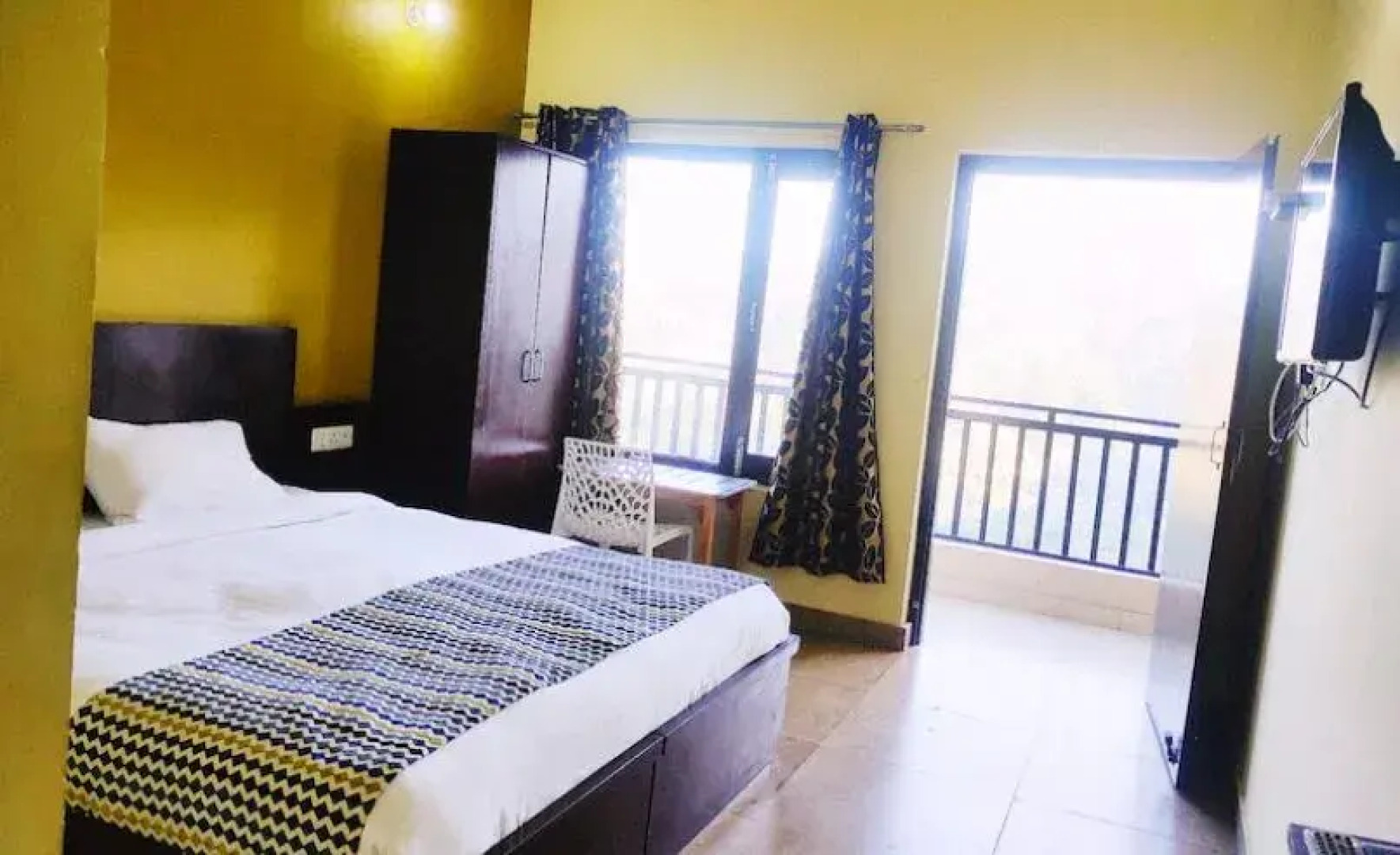 Hotel Trishul Regency