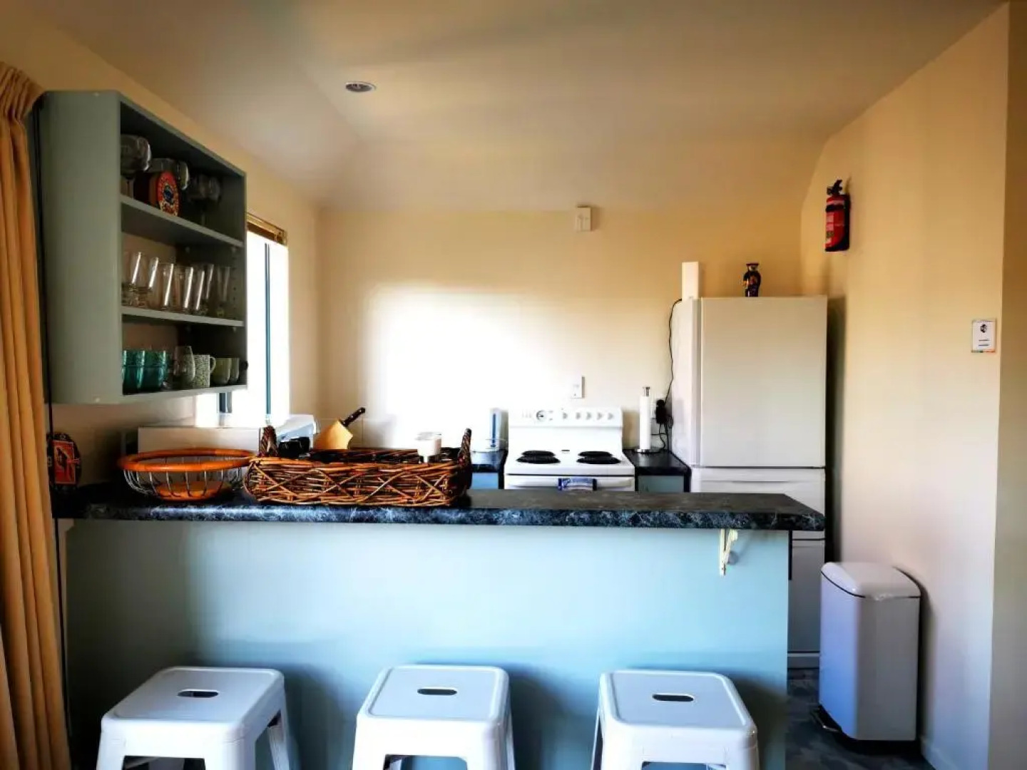 Les Troupes Apartments