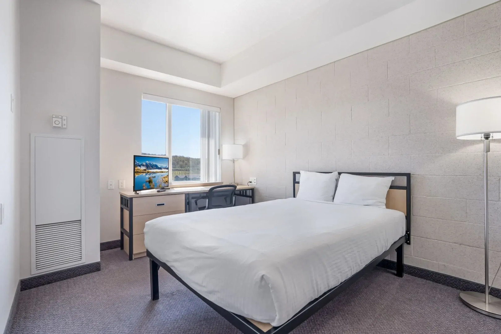 Residence & Conference Centre - Niagara-on-the-Lake