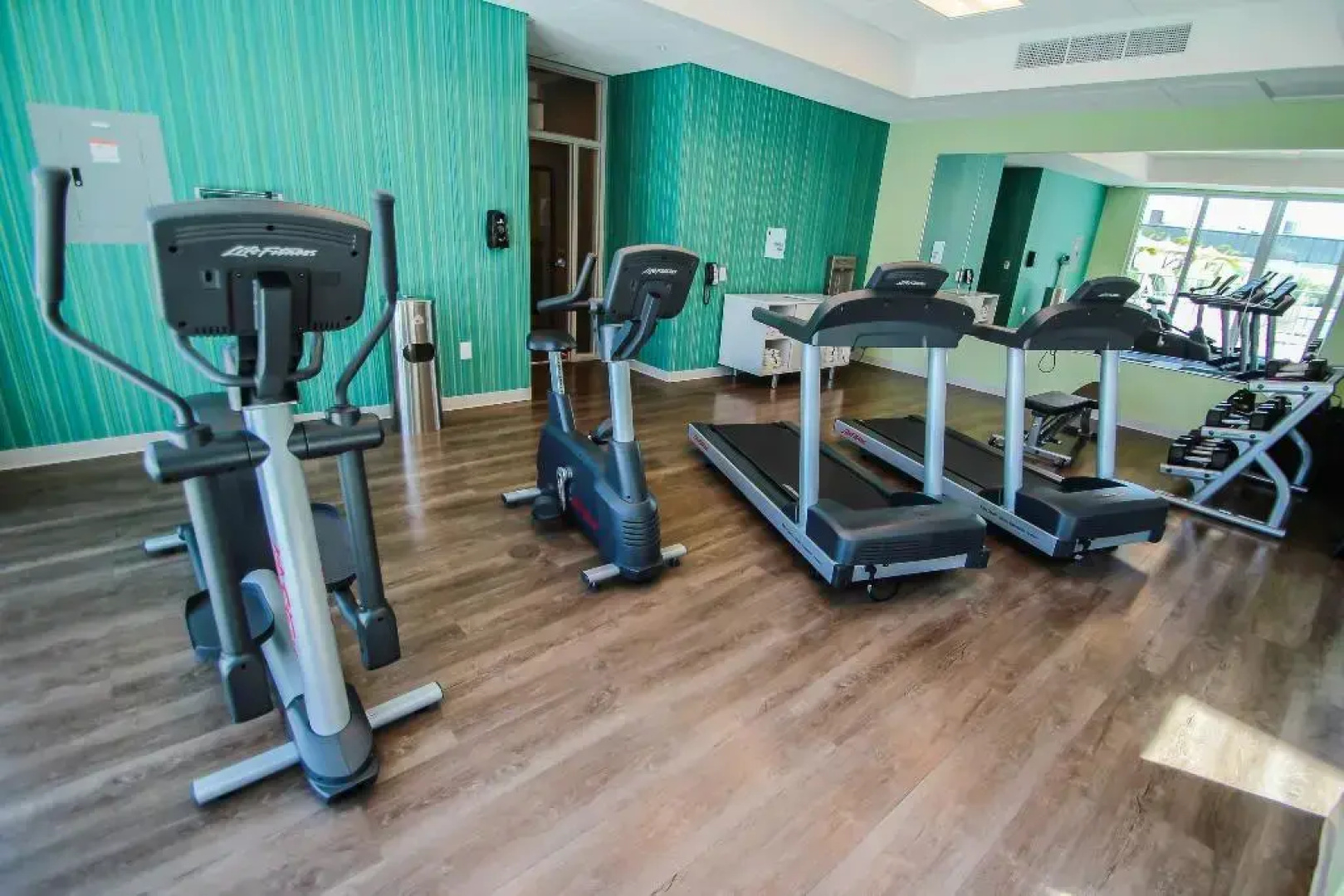 Holiday Inn Express & Suites Miami Airport East by IHG