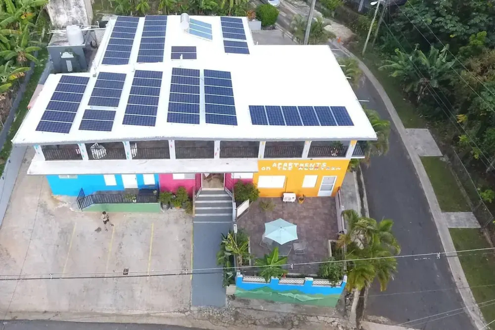 Rainforesthouse4-bl in Ceiba