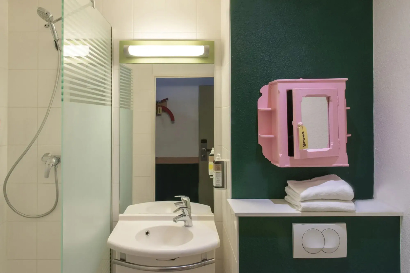 Greet Hotel Evreux Centre - Route de Normandie by Accor