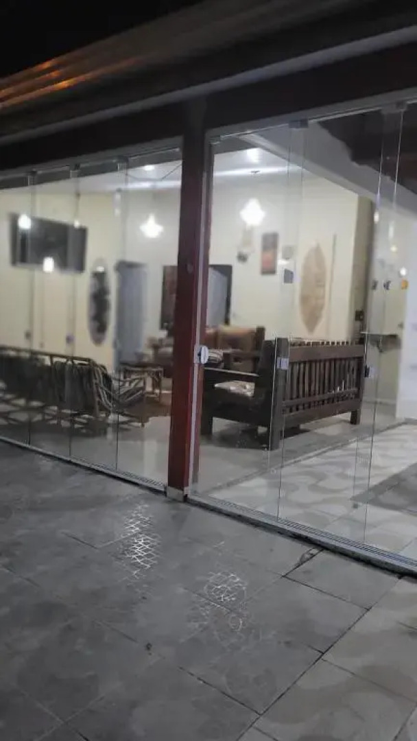 Casa c piscina matinhos S Etiene