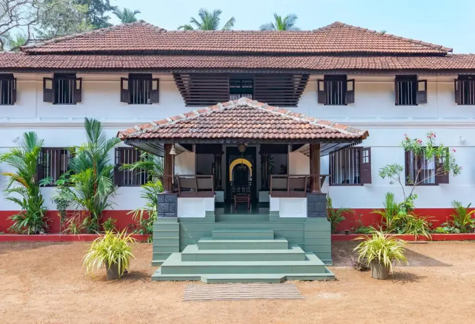 SaffronStays Amaya, Kannur - 300 Years Old Heritage Estate for Families and Large Groups