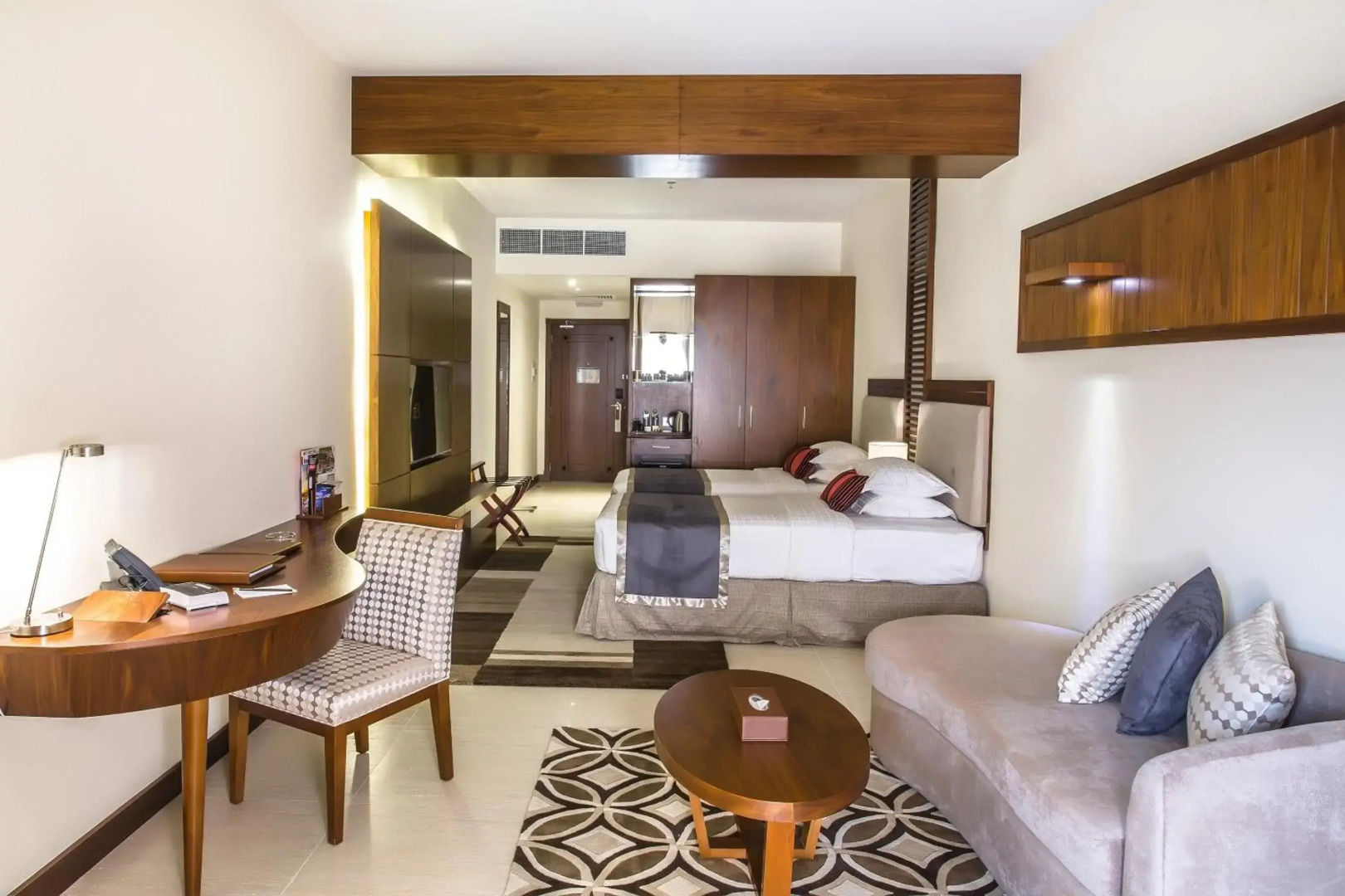 Western Hotel - Madinat Zayed