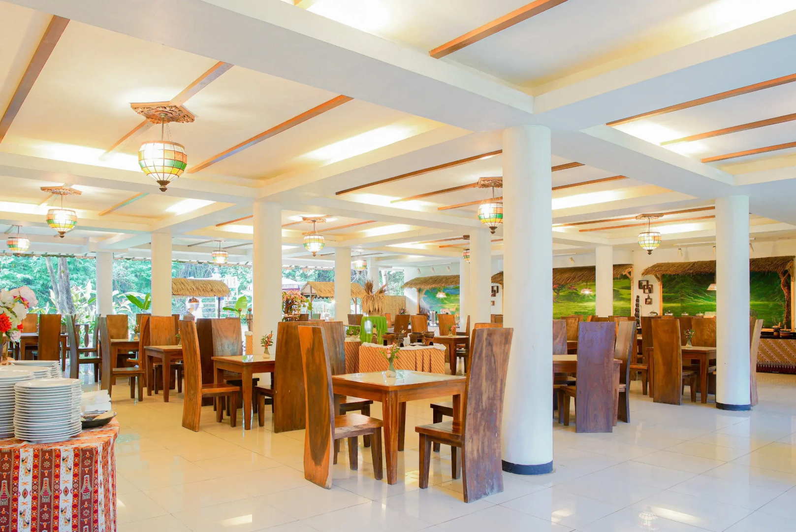 Royal Hotel and Villa Trawas