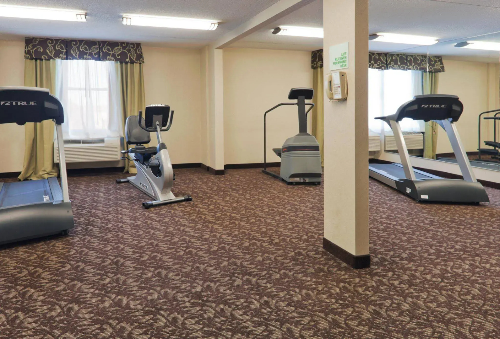 Quality Inn & Suites Downtown Mansfield