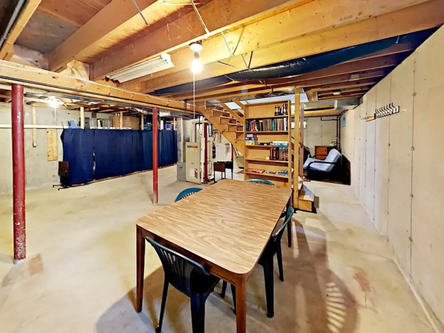75 Lake St Home 3 Bedrooms 2 Bathrooms Home
