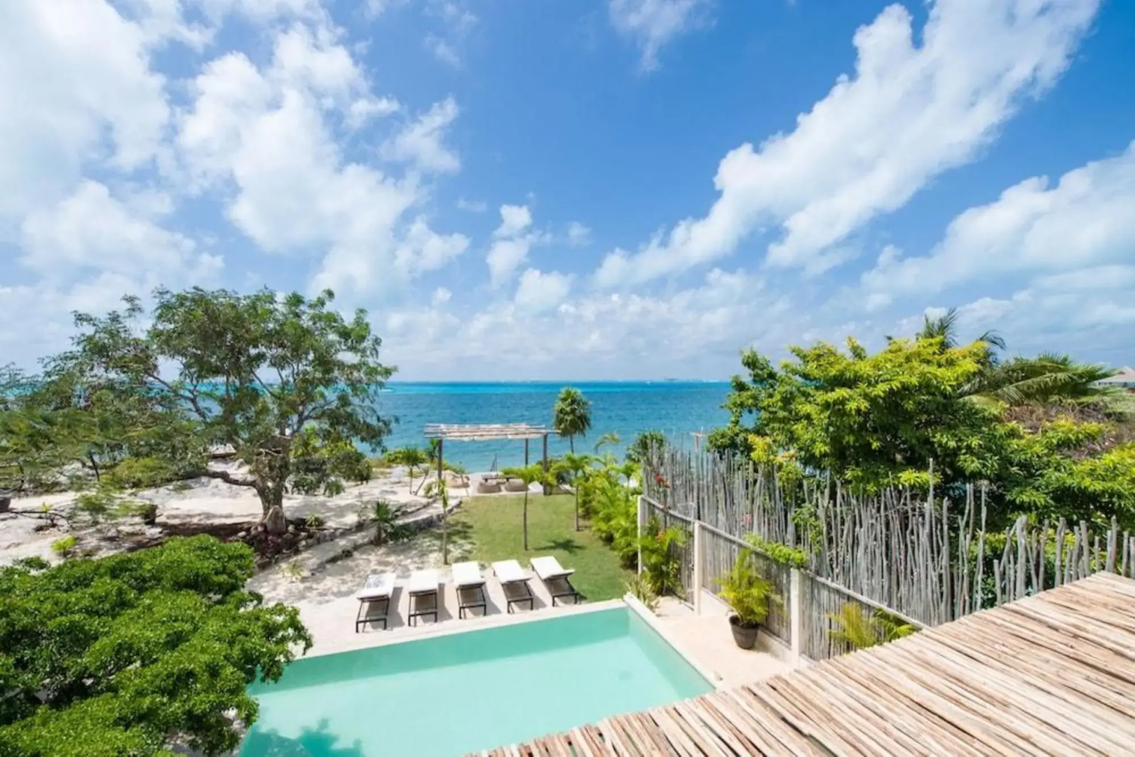 Casa Coco by Coco B Isla