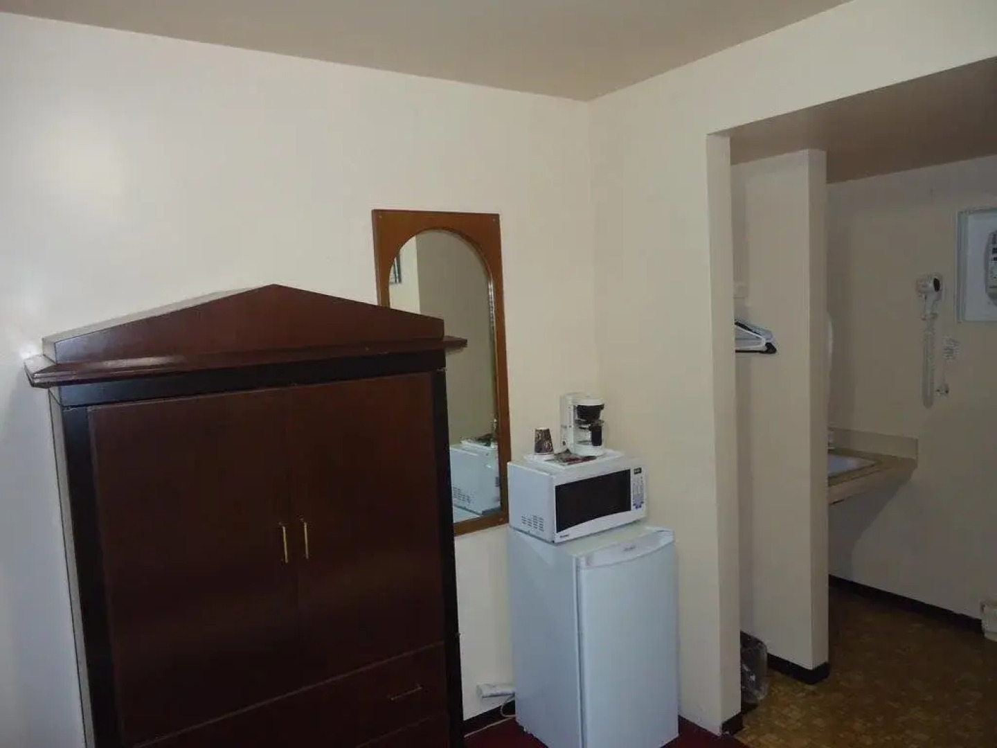 Imperial Fireside Inn